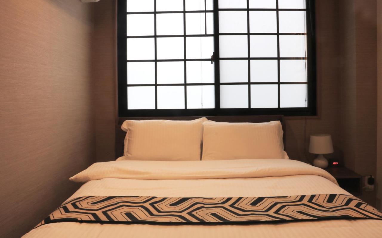 Hotel Traveling Bridge Nijojo Kyoto Exterior photo